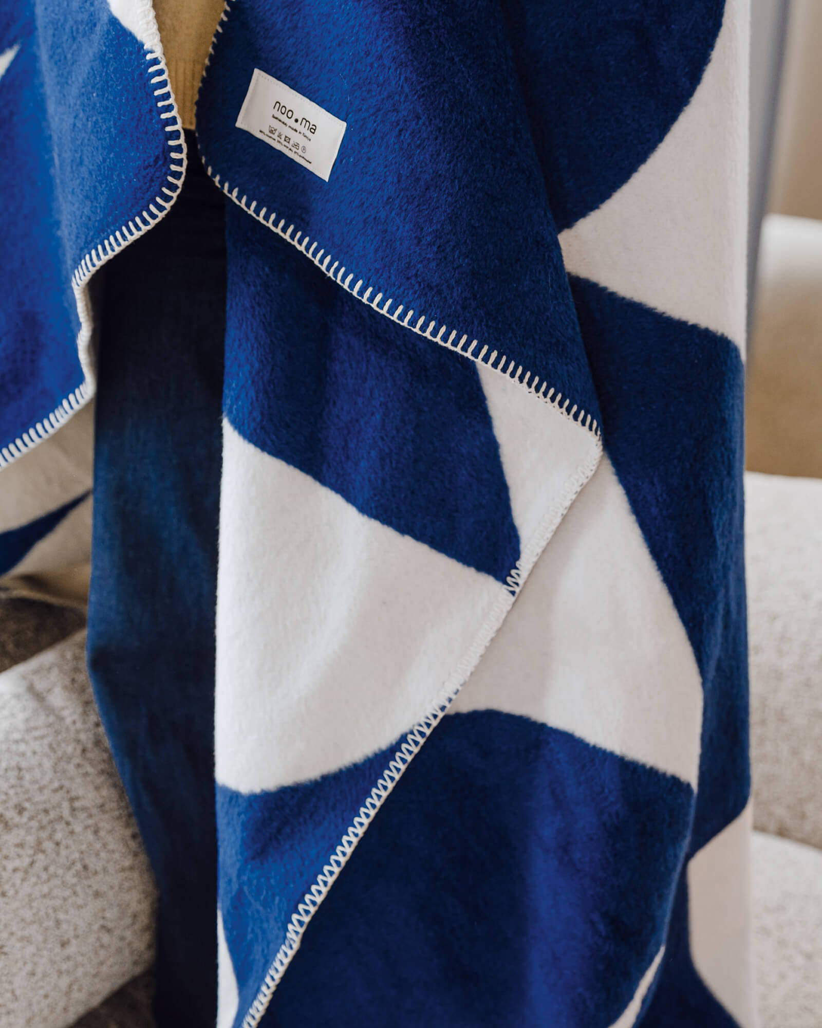Tul Blanket