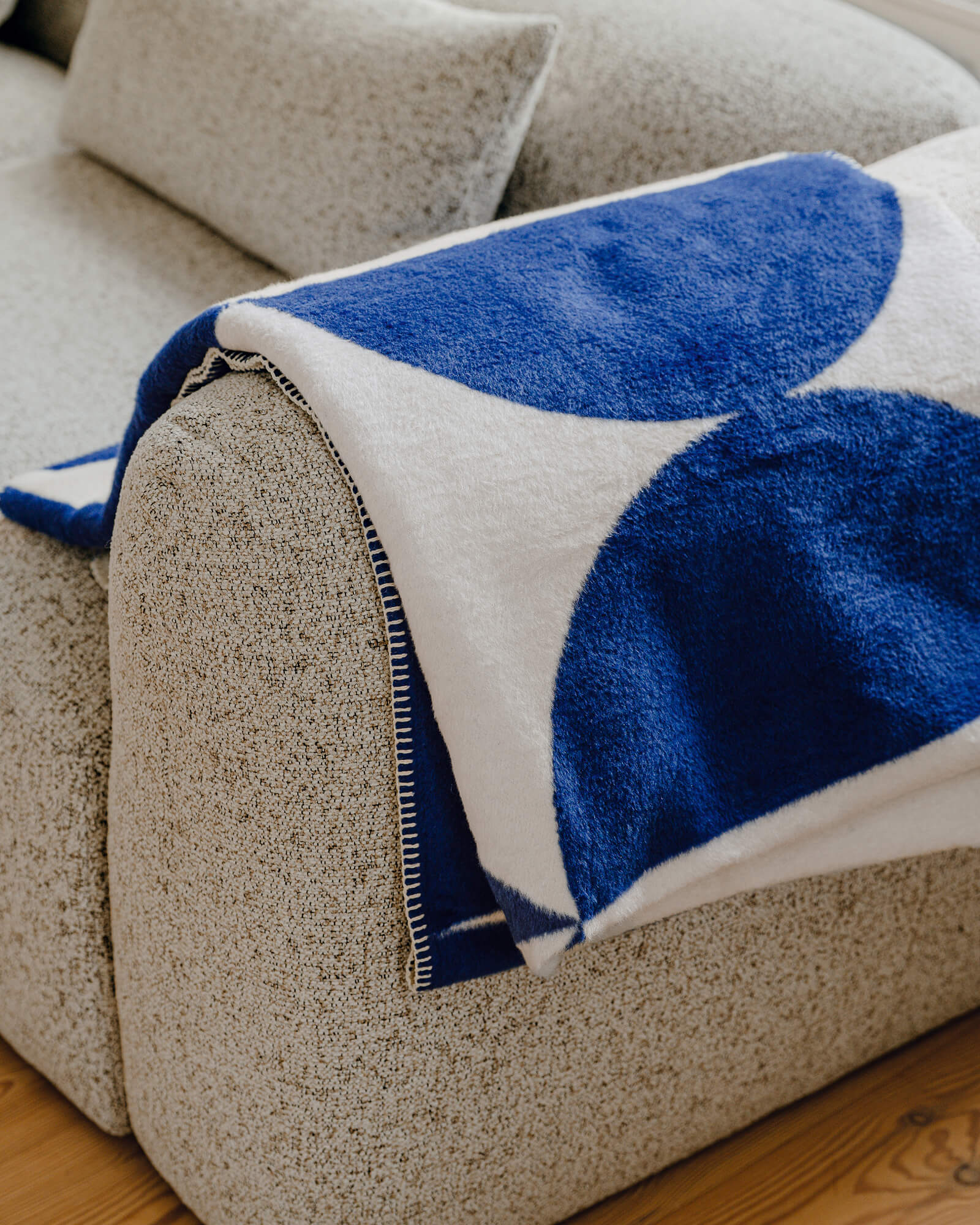 Tul Blanket