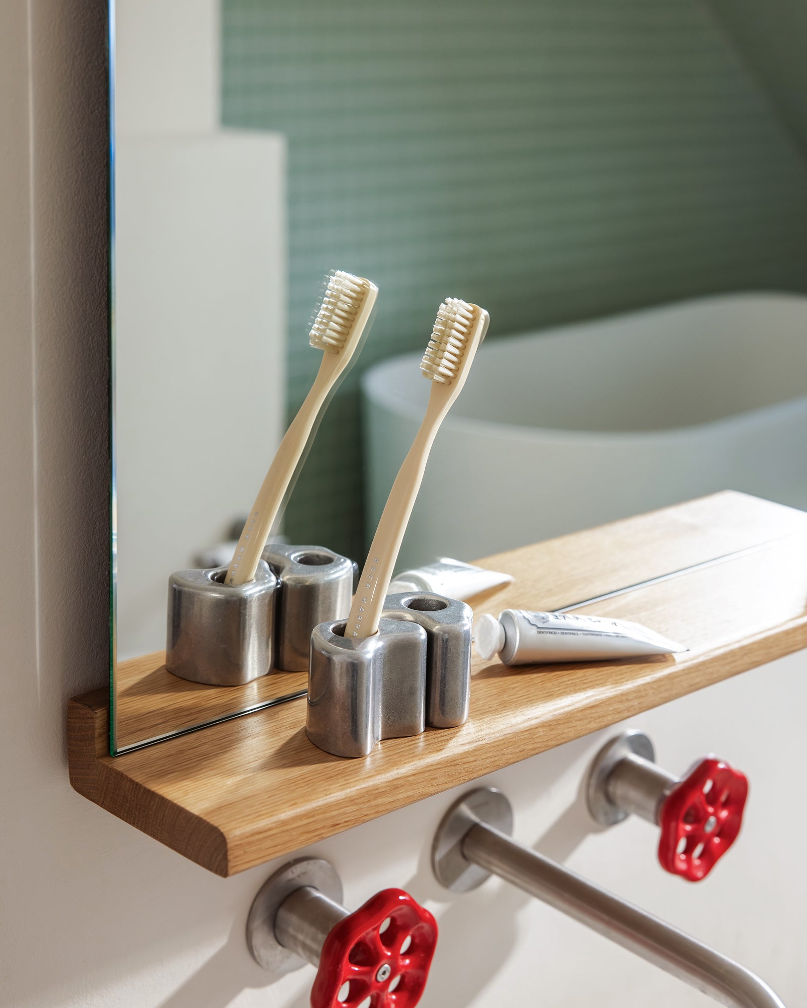 Lun Wall Mirror - 29.53 × 19.69 in