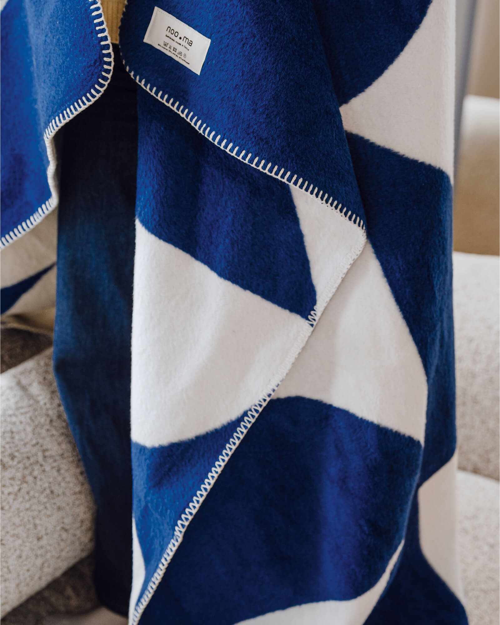 Tul Blanket